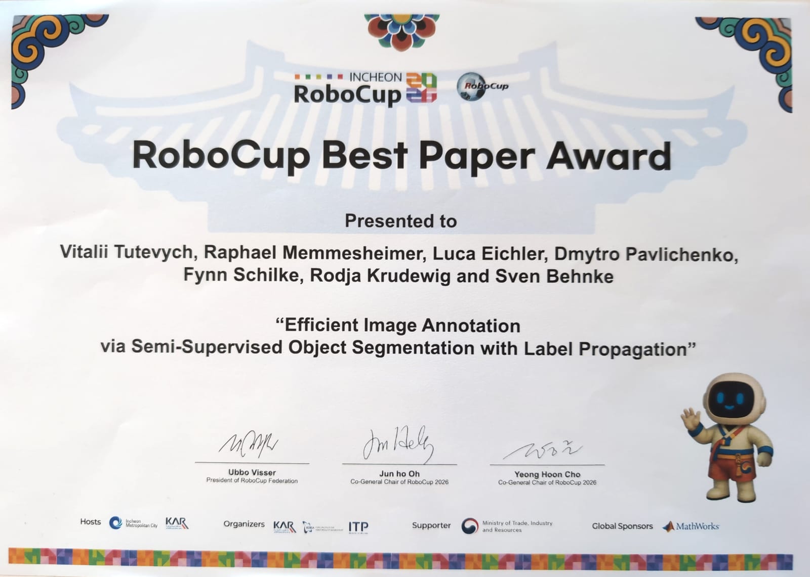 RoboCup@Home best paper award goes to semi-supervised labeling