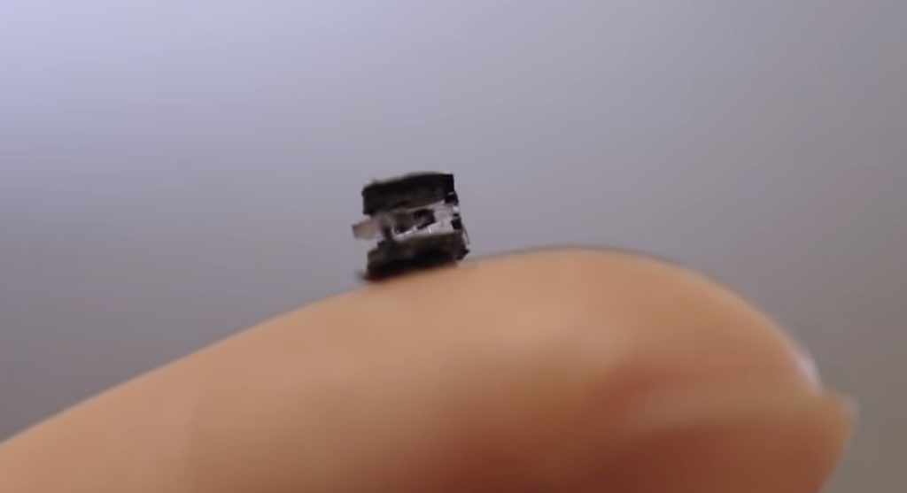 Seed-sized surgical robot performs five functions