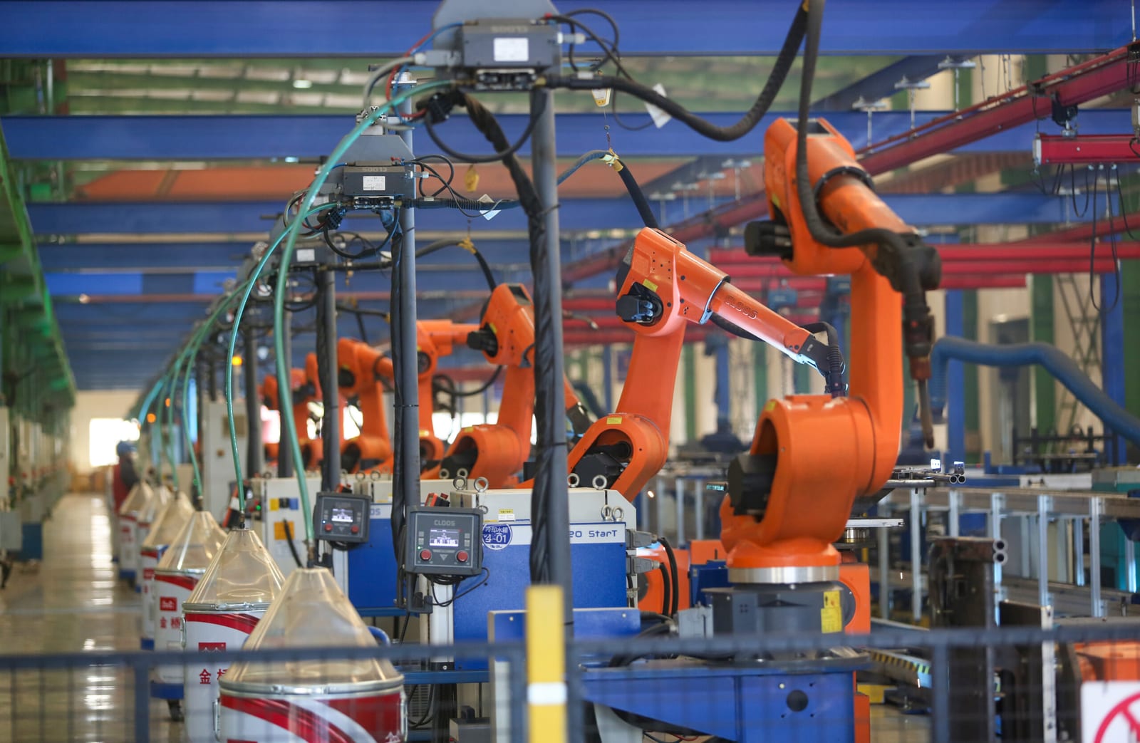 China Humanoid Robot Strategy Targets 85% of Global Installs